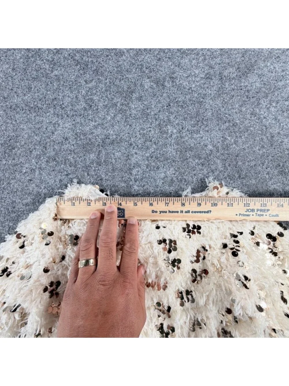Peek Curious Fuzzy Sweater Skirt Set Girls 4/5 Ivory & Gray Sequins‎ Detail Y2K